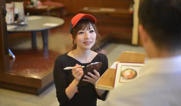 らーめんあお屋（ラーメン店ホールスタッフ正社員②）求人・採用情報